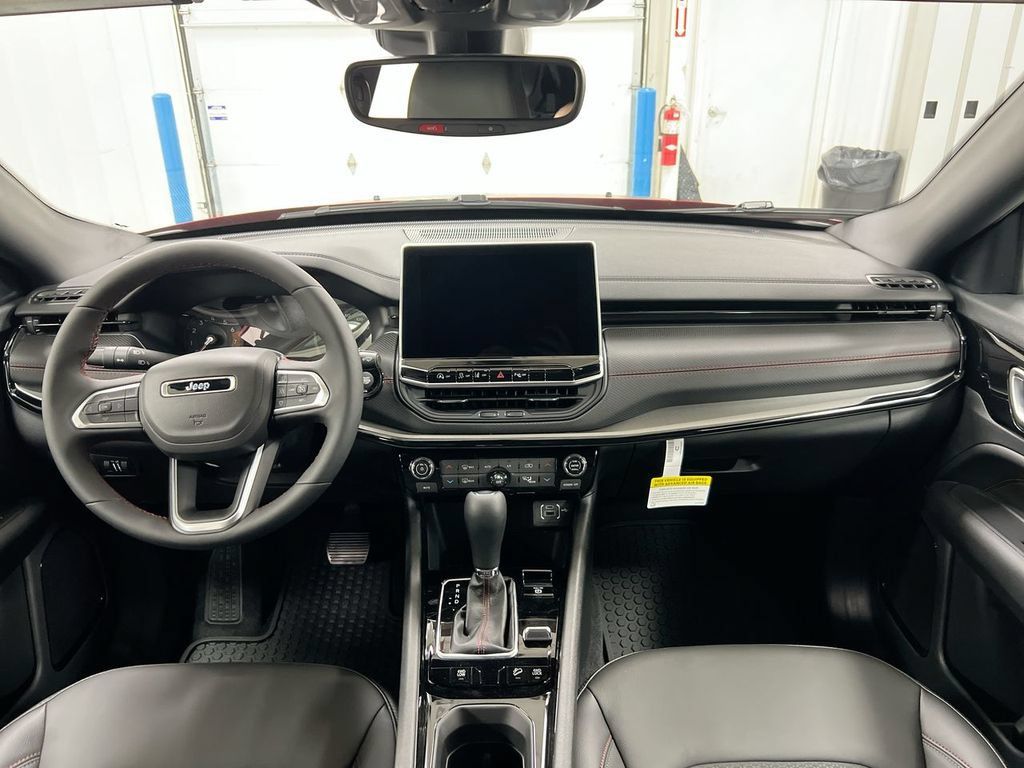 New 2026 Jeep Compass Trailhawk AWD/4WD image 10