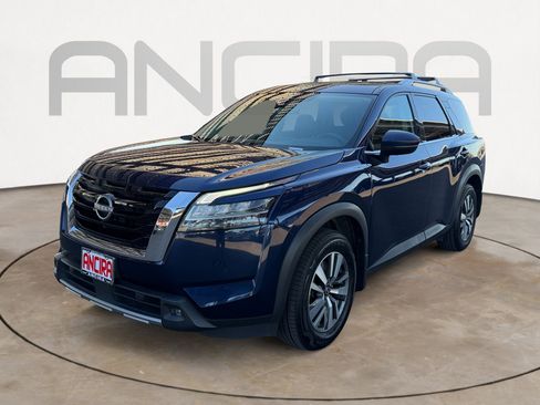 Used 2022 Nissan Pathfinder SL w/ Lighting Package (N92) image 6