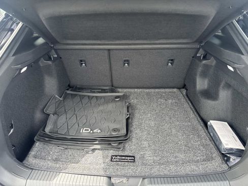 Certified 2023 Volkswagen ID.4 Pro RWD image 6