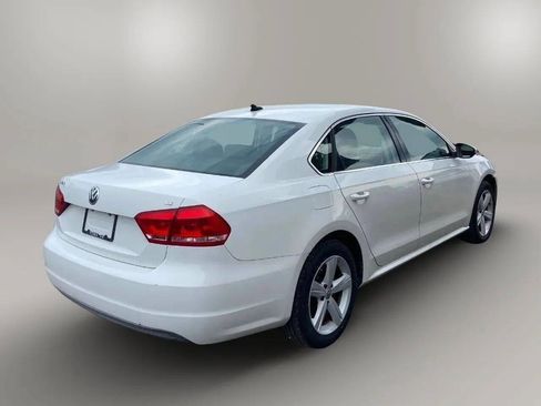 Used 2012 Volkswagen Passat 2.5 SE image 6