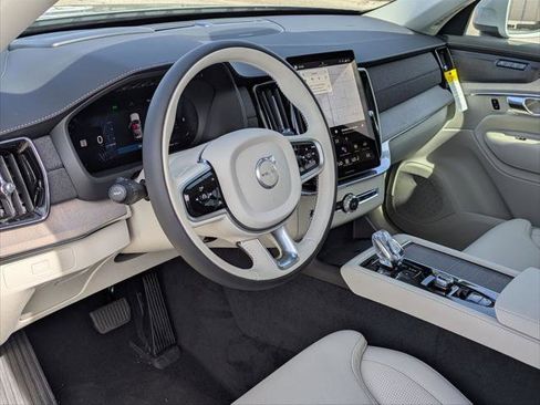 New 2026 Volvo XC90 B6 Ultra w/ Protection Package image 7