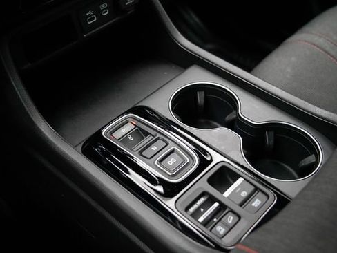 Certified 2025 Honda Pilot Sport image 6