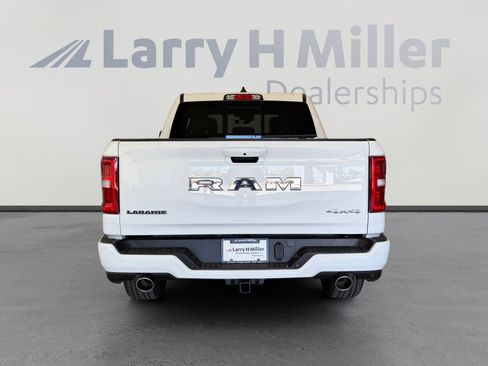 New 2026 RAM 1500 Laramie AWD/4WD image 4