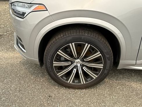 Used 2024 Volvo XC90 B5 Core w/ Climate Package AWD/4WD image 8