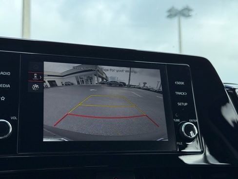 New 2025 Kia Sportage LX image 15