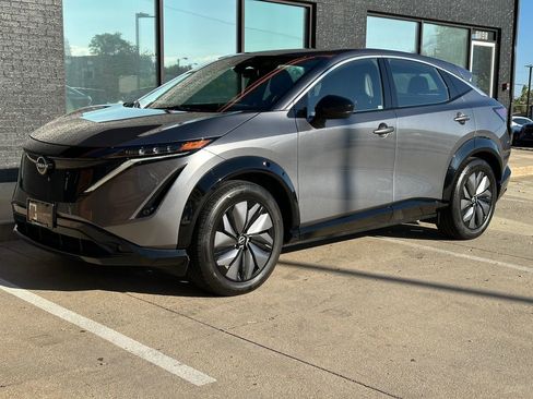 Used 2023 Nissan Ariya Engage image 13