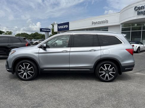 Used 2021 Honda Pilot Touring image 2