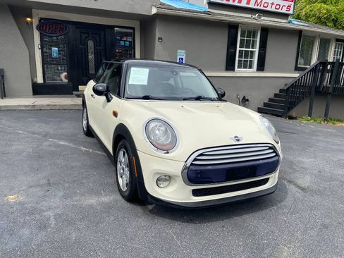 Used 2015 MINI Cooper 2-Door Hardtop FWD image 4
