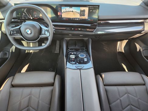 Used 2026 BMW 530i xDrive AWD/4WD image 26