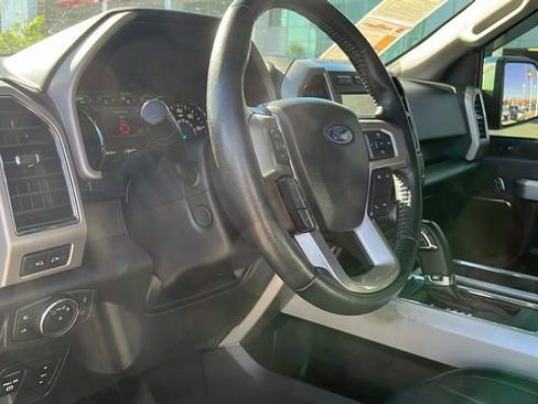 Used 2020 Ford F150 Lariat w/ Equipment Group 502A Luxury AWD/4WD image 17