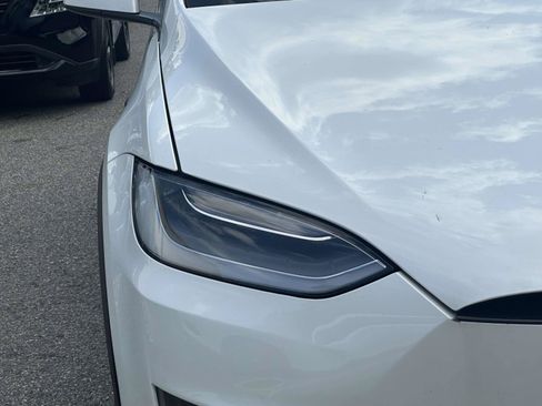 Used 2019 Tesla Model X Long Range AWD/4WD image 9