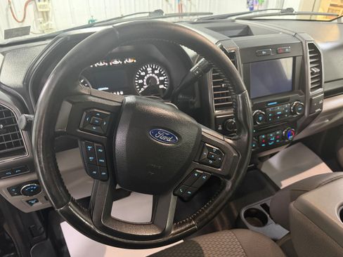 Used 2018 Ford F150 XLT w/ Equipment Group 302A Luxury AWD/4WD image 10
