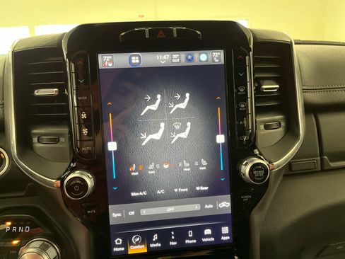 Used 2024 RAM 1500 Laramie image 29