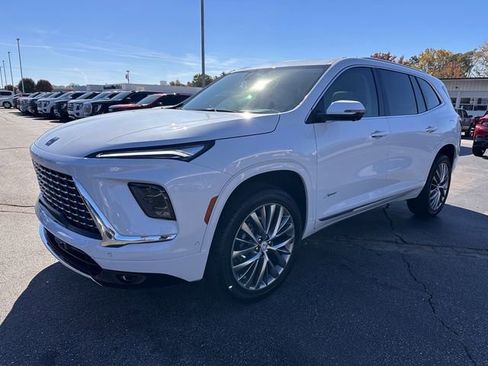 New 2026 Buick Enclave Avenir image 5