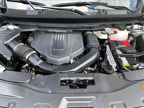 Certified 2025 Chevrolet Traverse High Country image 11