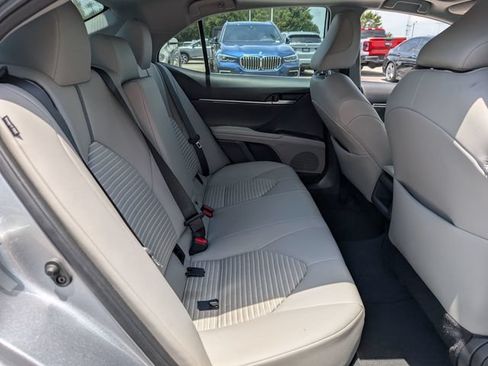 Used 2023 Toyota Camry SE w/ Convenience Package FWD image 31