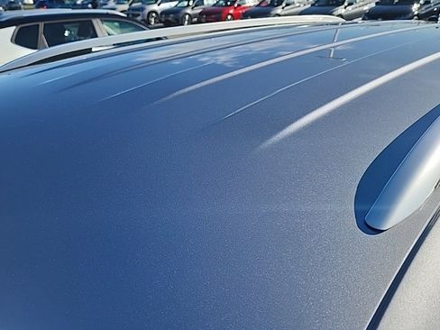 Used 2022 Volkswagen Tiguan SE image 5