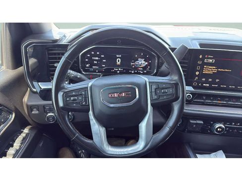 Used 2024 GMC Sierra 2500 SLT w/ SLT Premium Package AWD/4WD image 10