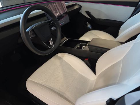Used 2025 Tesla Model 3 Long Range RWD image 14
