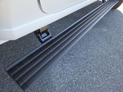 New 2026 GMC Sierra 2500 Denali Ultimate w/ LPO, Black Badging Package image 26