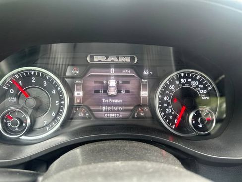 Used 2022 RAM 1500 Laramie AWD/4WD image 18