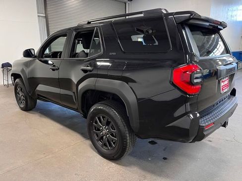 Used 2025 Toyota 4Runner SR5 AWD/4WD image 5