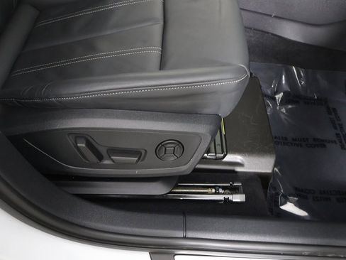 Used 2023 Audi A3 2.0T Premium w/ Convenience Package image 31