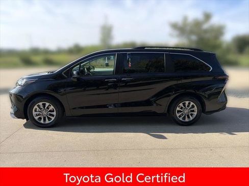 Certified 2025 Toyota Sienna XLE w/ XLE Plus Package AWD/4WD image 1