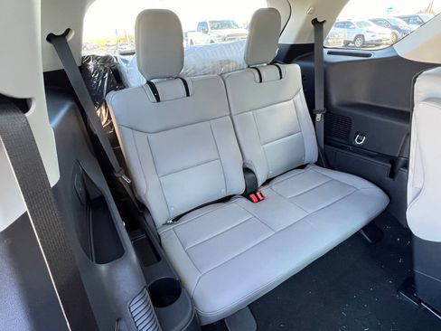 New 2026 Ford Explorer Active w/ Active Comfort Package image 19