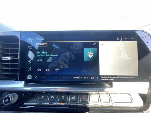 Used 2023 Chevrolet Silverado 1500 LTZ w/ LTZ Premium Package AWD/4WD image 14