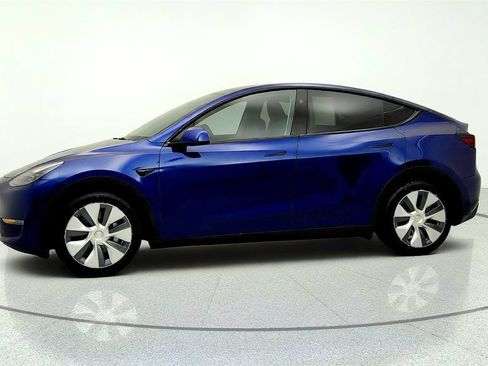 Used 2023 Tesla Model Y Long Range AWD/4WD image 8