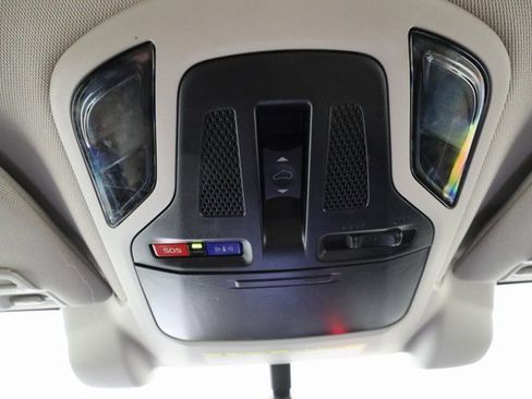 Used 2020 Subaru Outback Limited image 18