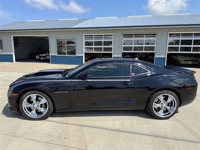 Used 2010 Chevrolet Camaro SS w/ RS Package RWD image 5