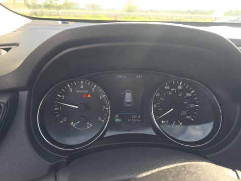 Used 2019 Nissan Rogue S w/ Special Edition Package image 11