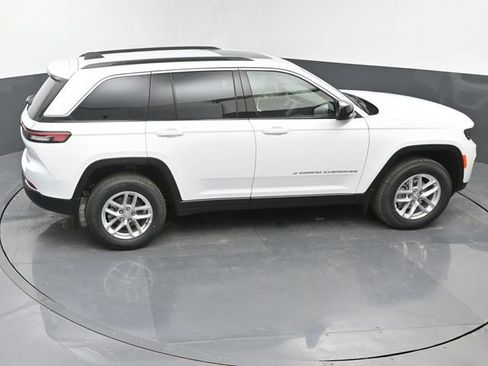 New 2026 Jeep Grand Cherokee Laredo X AWD/4WD image 34