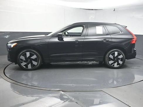 Used 2025 Volvo XC60 T8 Plus w/ Protection Package Premier AWD/4WD image 5