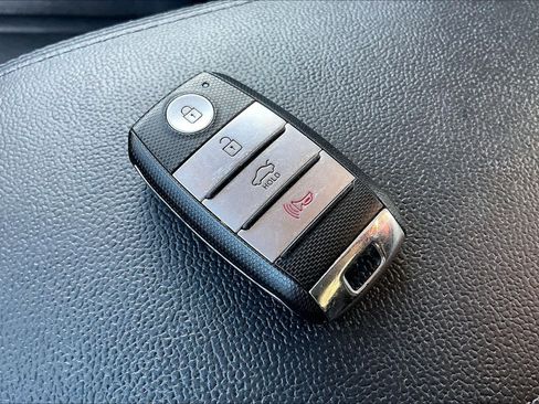 Used 2017 Kia Optima EX image 13