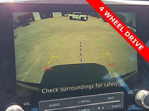 Used 2024 Nissan Titan PRO-4X w/ Pro-4x Utility Package AWD/4WD image 18