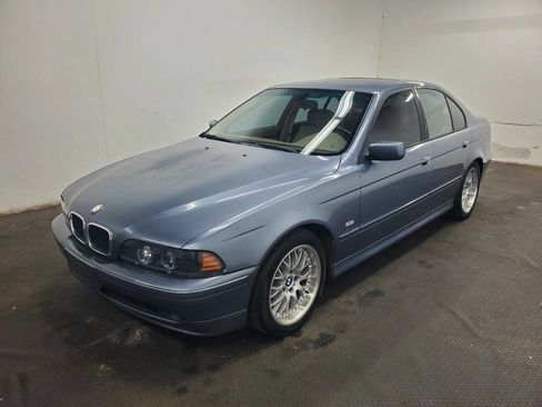 Used 2001 BMW 530i Sedan image 1