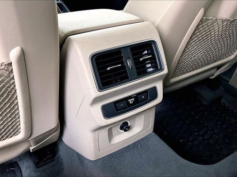 Used 2019 Audi Q5 2.0T Premium image 29