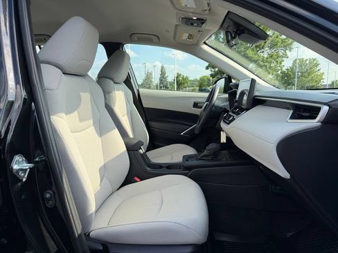 Certified 2026 Toyota Corolla Cross L FWD image 18