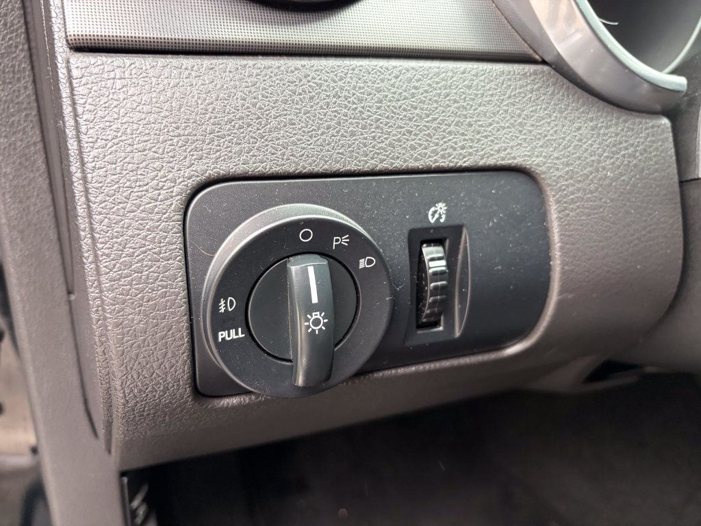 Used 2007 Ford Mustang Shelby GT500 RWD image 16