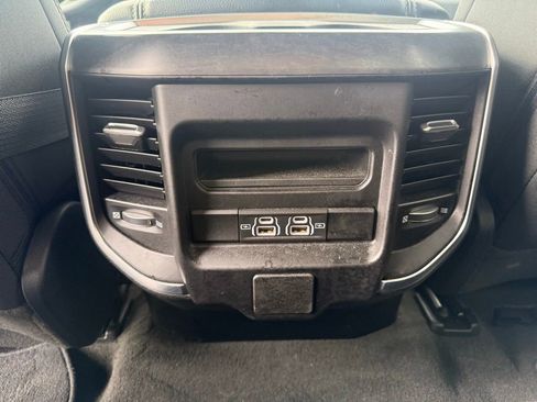 Used 2024 RAM 1500 Big Horn AWD/4WD image 40