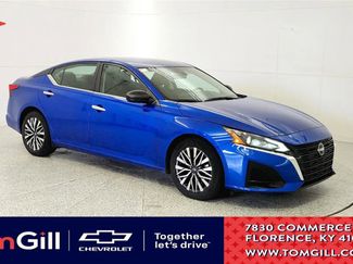 Used 2025 Nissan Altima 2.5 SV FWD video 1