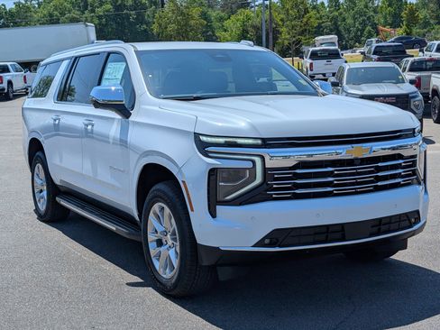 New 2026 Chevrolet Suburban Premier RWD image 3