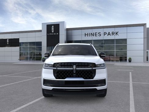 New 2026 Lincoln Navigator Reserve AWD/4WD image 6