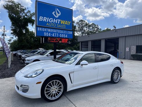 Used 2012 Porsche Panamera 4 image 1