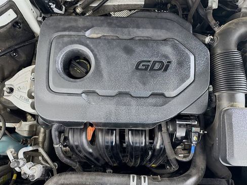 Used 2019 Hyundai Santa Fe FWD image 32