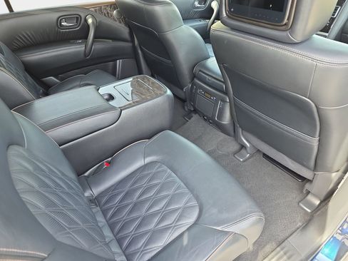 Used 2021 Nissan Armada Platinum w/ Captain's Chairs Package image 11
