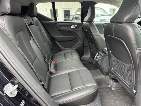 Used 2025 Volvo XC40 B5 Plus w/ Protection Package Premier AWD/4WD image 12
